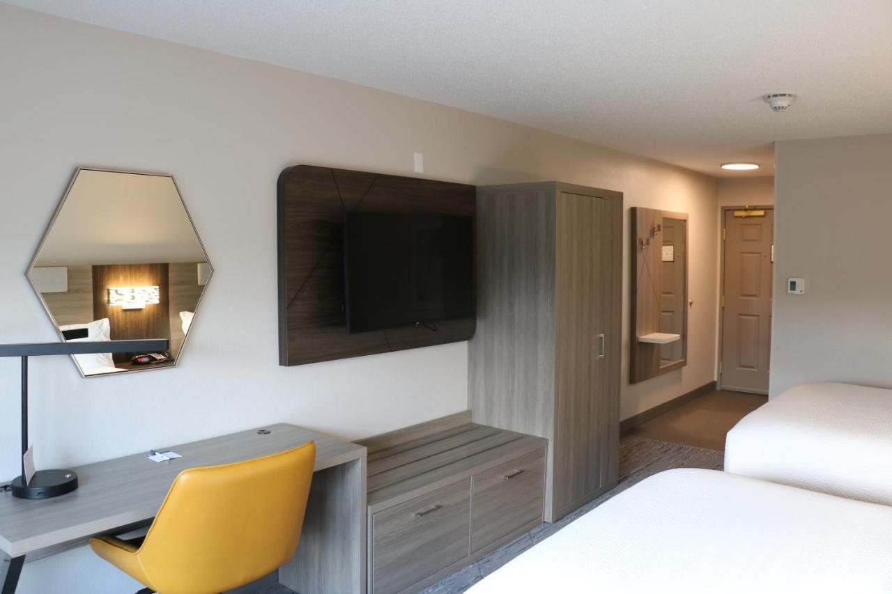 Holiday Inn Express & Suites Marquette By Ihg Kültér fotó