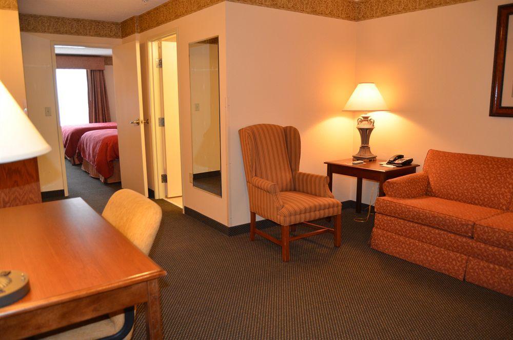 Holiday Inn Express & Suites Marquette By Ihg Szoba fotó
