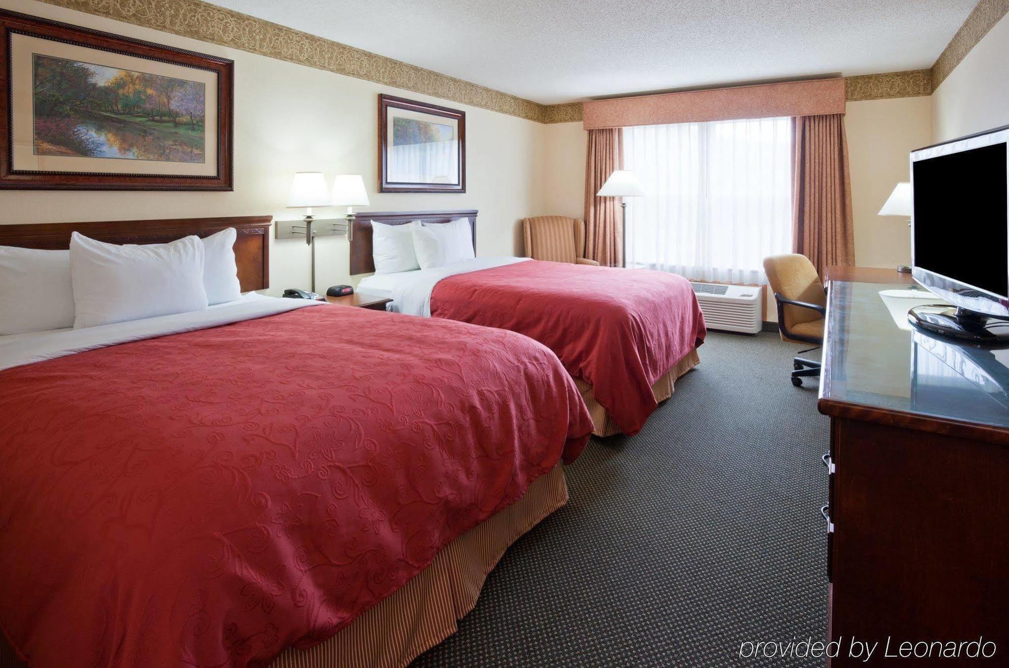 Holiday Inn Express & Suites Marquette By Ihg Kültér fotó