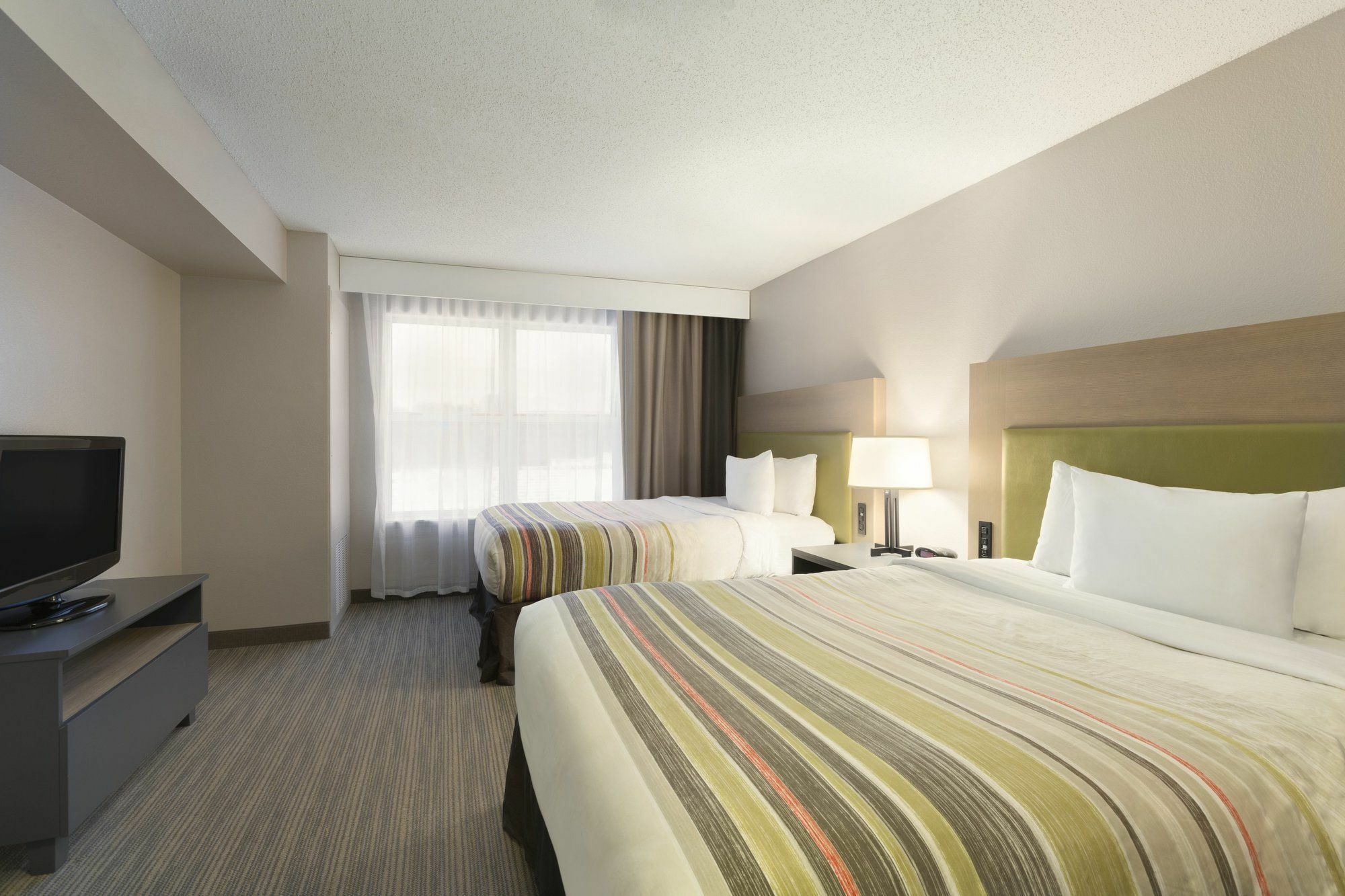 Holiday Inn Express & Suites Marquette By Ihg Kültér fotó